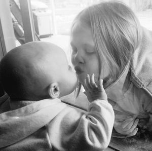 Meet your Posher, Nickoal